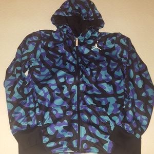 Boys Jordan front zip hoodie
